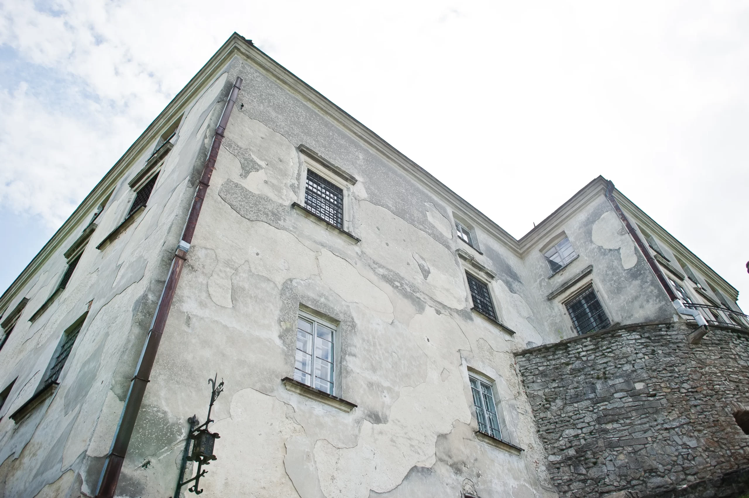 Risks of Delaying Waterproofing Risks of Delaying Waterproofing